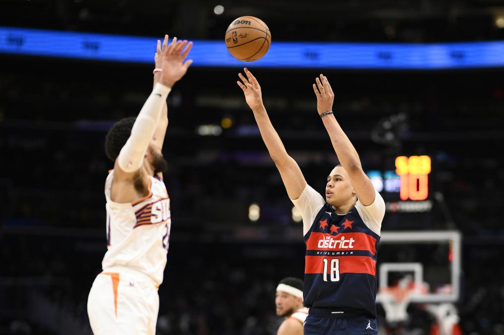 场友谊赛上 场友谊赛上